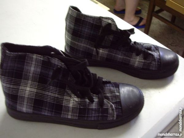 Baskets hautes noir � carreaux neuves pt 40 7 Bouxwiller (67)