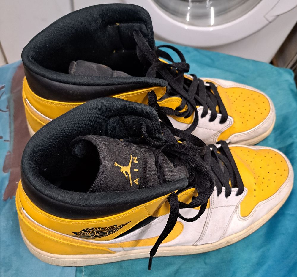 Baskets homme 47,5 jaunes nike bon etat 20 Bruay-la-Buissi�re (62)