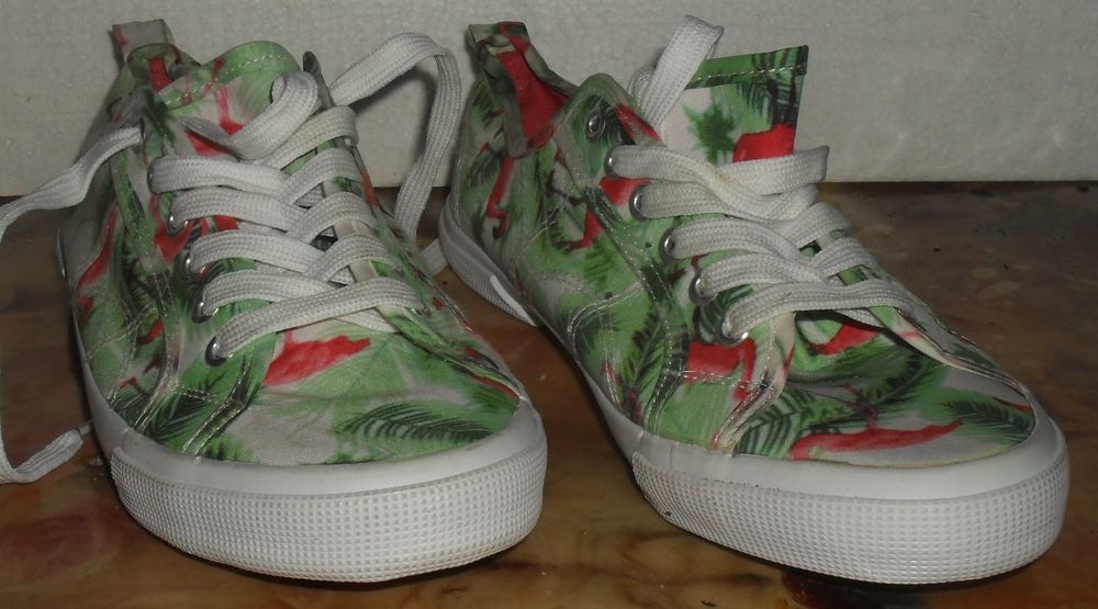 Baskets multicolores NEUVES taille 40 20 Montreuil (93)