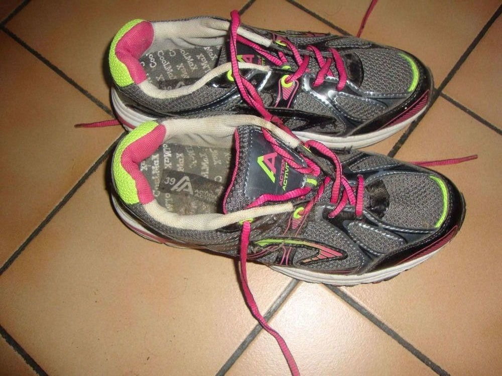 Baskets neuves 9 H�ricourt (70)