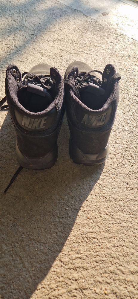 Baskets nike 80 Saint-Martin-le-Beau (37)