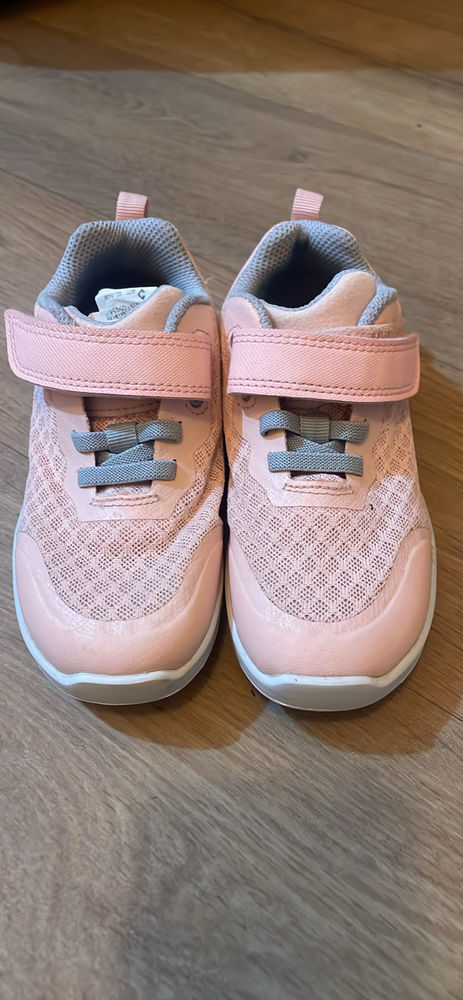 Baskets Rose Taille 27 10 Croix (59)