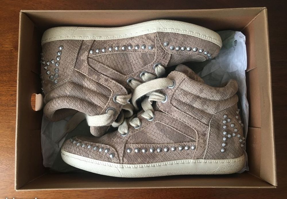 Baskets ASH 55 Paris 17 (75)