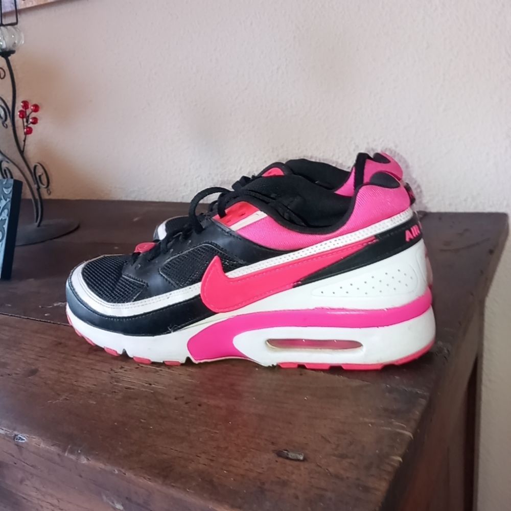 Baskets air max 10 Saint-L�on-sur-l'Isle (24)