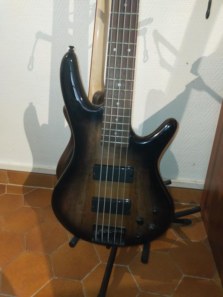 Basses 650 Flassans-sur-Issole (83)