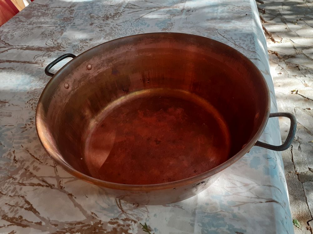 Bassine � confiture 30 La Motte (83)