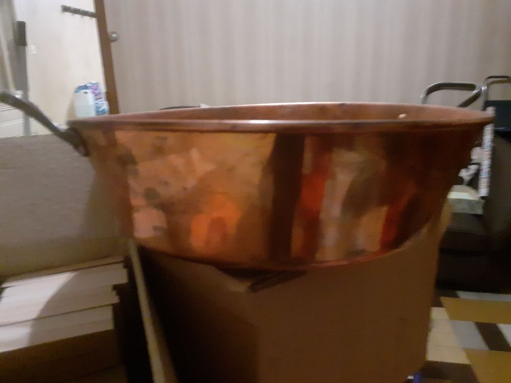 BASSINE CUIVRE TBE 40 Mont�limar (26)