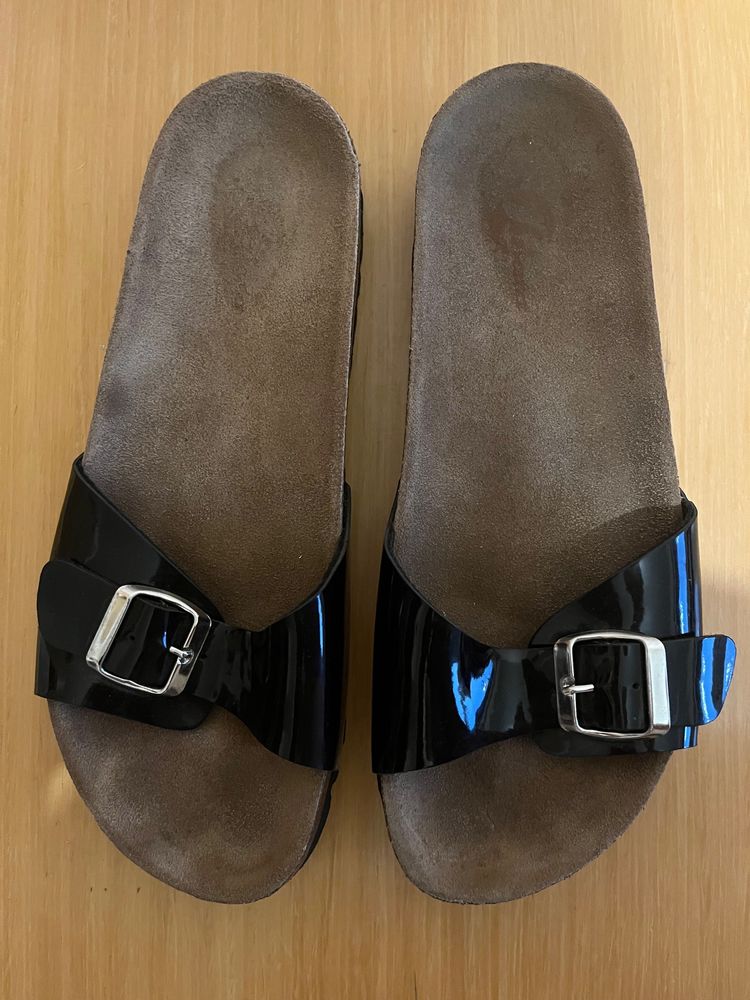 Bata Claquettes Noir, P.39 15 Paris 19 (75)