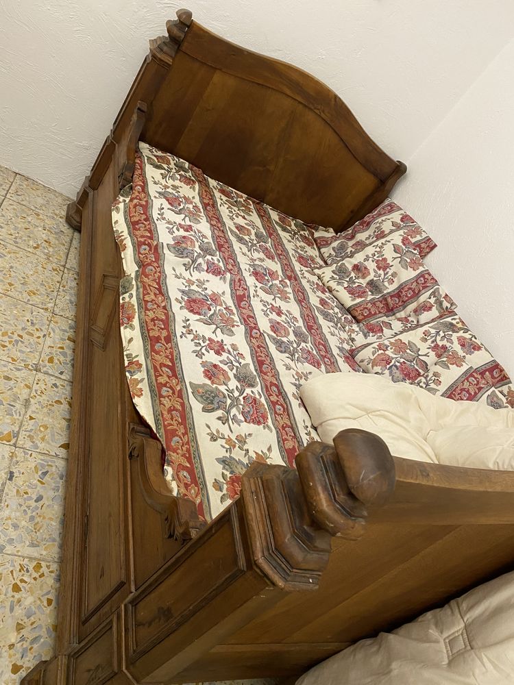 Lit bateau ancien 0 Vence (06)