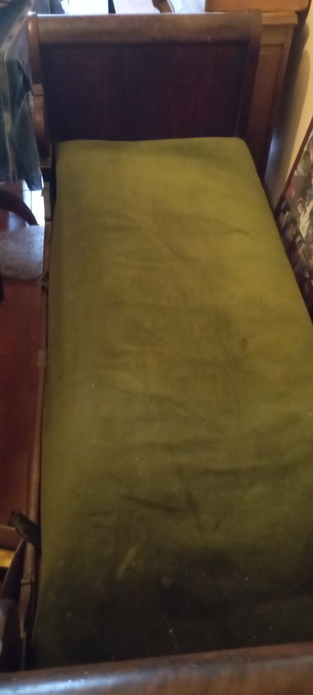 Lit bateau col de cygne Louis Philippe 150 Bidart (64)