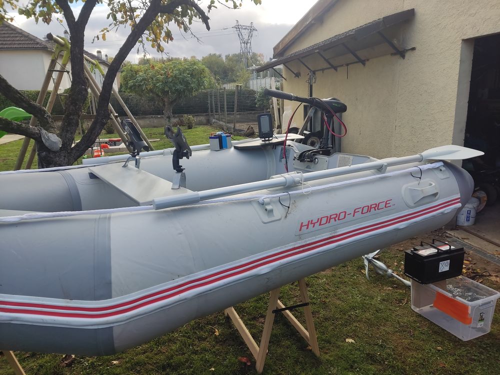 Bateau de  peche gonflable 0 Fismes (51)