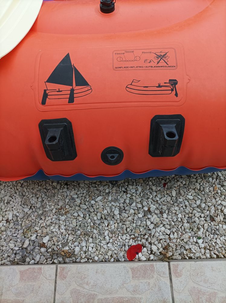  Bateau Pneumatique de Marque SEVYLOR  K 106 
200 Holnon (02)