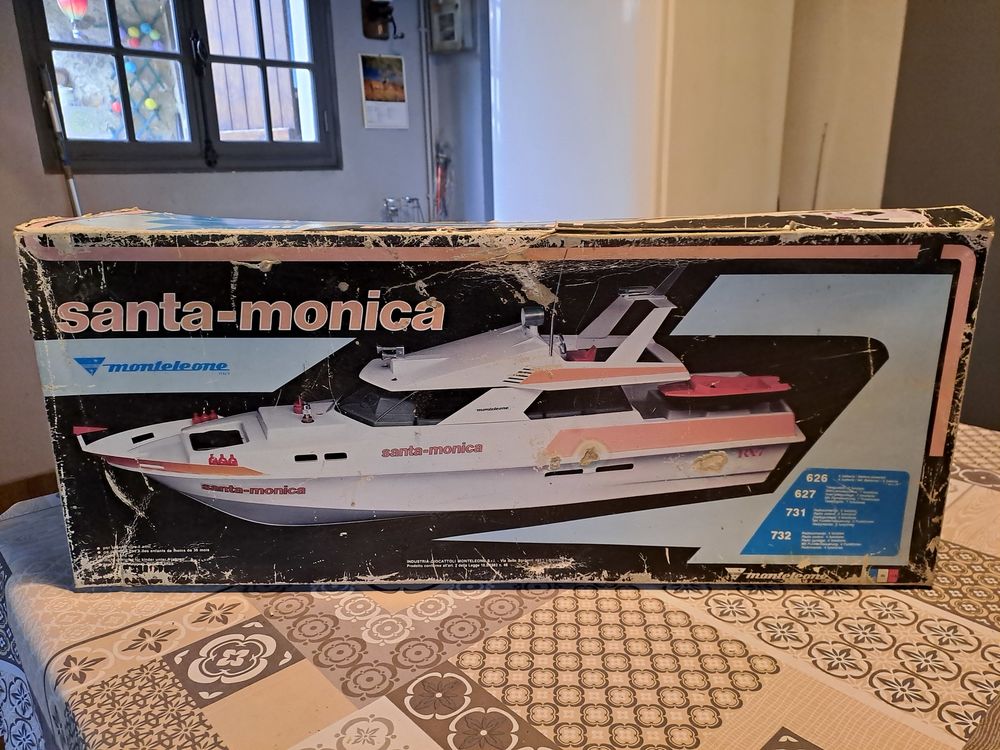 bateau 70 Montceaux-l�s-Provins (77)