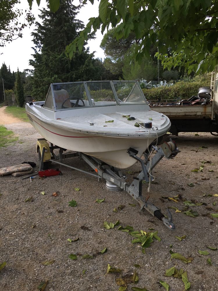 bateaux airless de 5m50 p�che promenade 0 La Ricamarie (42)