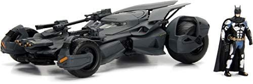 Batmobile  justice league  avec figurine batman
35 Coudekerque-Branche (59)
