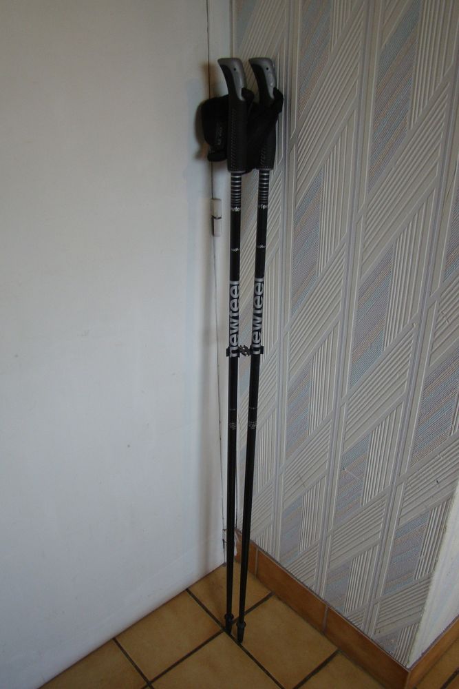 B�tons de marche Newfeel 115 cm 15 Gargenville (78)