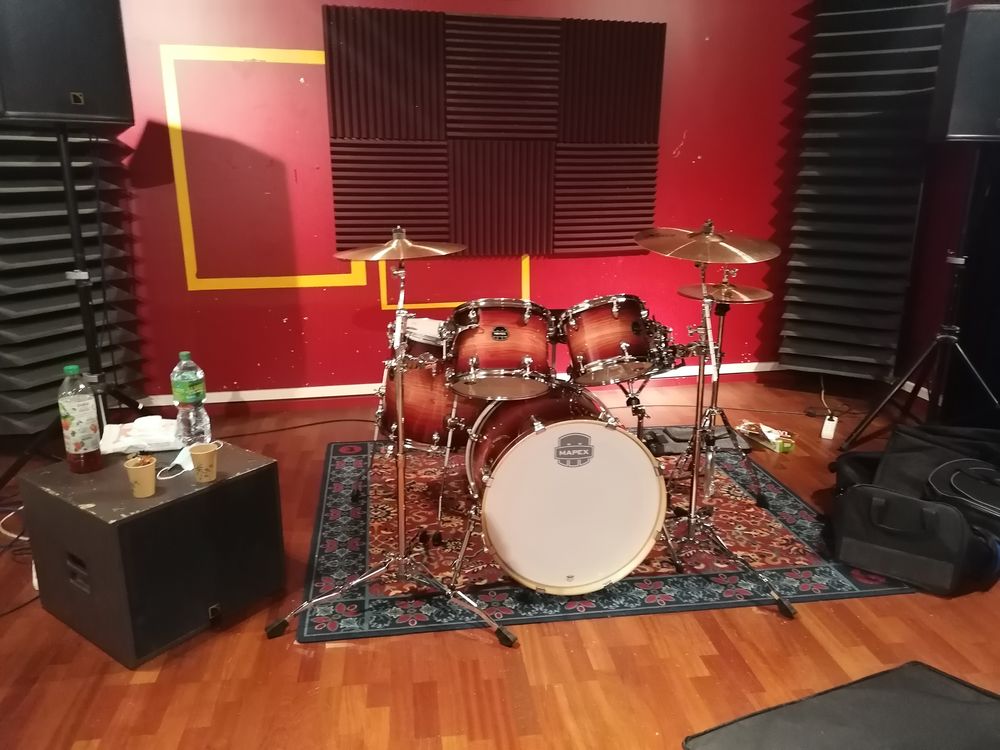 Batterie Accoustique Mapex armory Redwoods 22'' Pouces 700 Tr�pail (51)