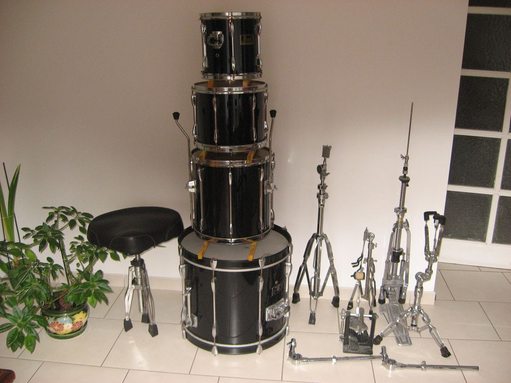 batterie acoustique peurl noir. 350 Villeneuve-d'Ascq (59)