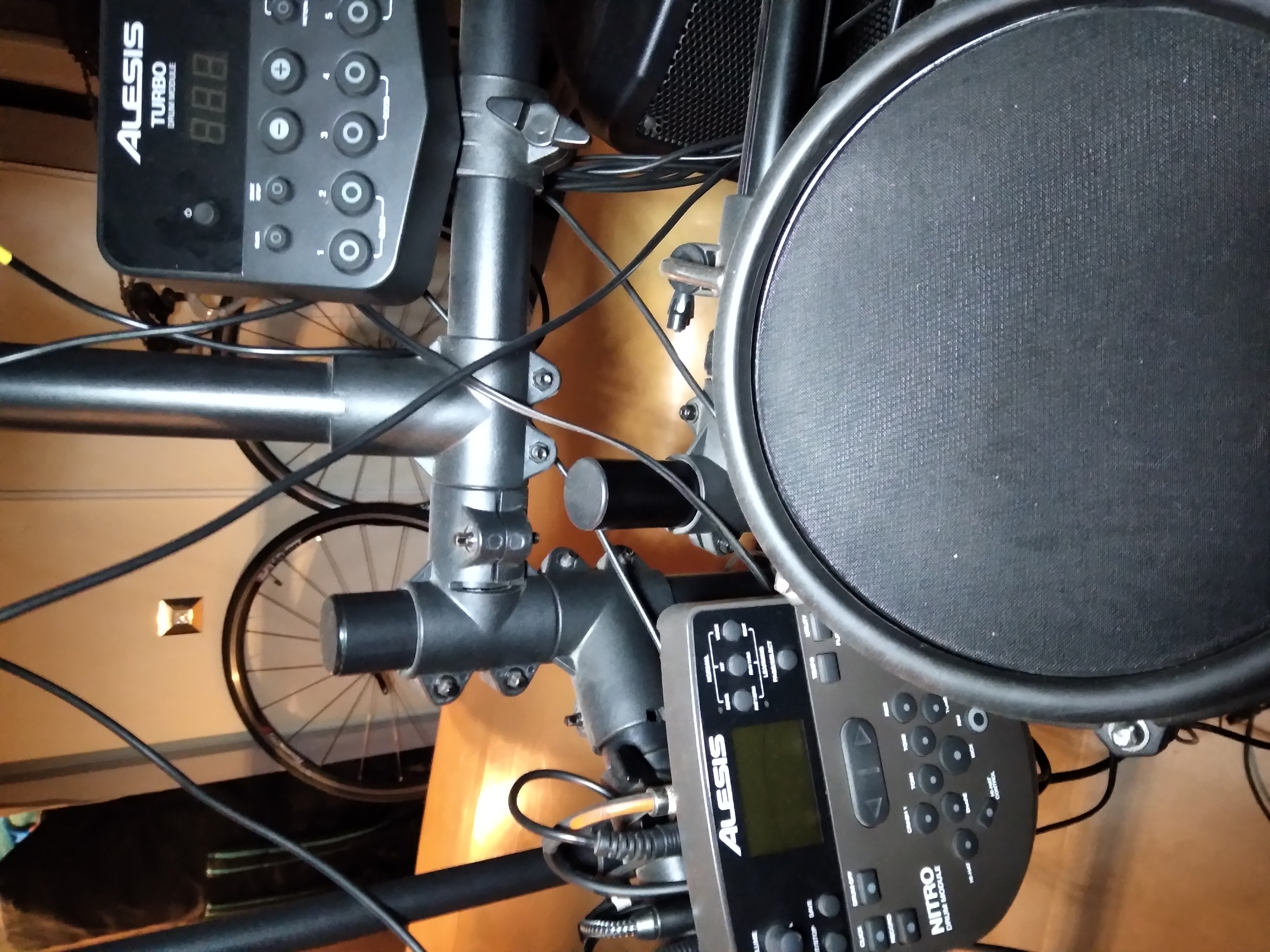 batterie alesis nitro et turbo 500 Le Barcar�s (66)