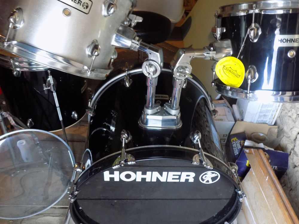 batterie compl�te de marque hohner 120 M�n�ac (56)