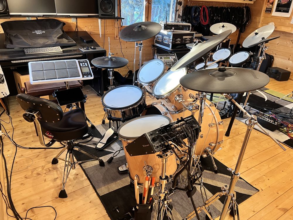 BATTERIE �LECTRONIQUE ROLAND VAD706 GN 7300 S�rignan-du-Comtat (84)