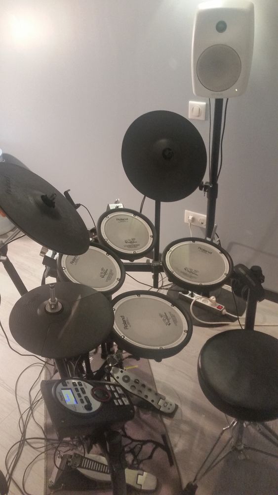 Batterie �lectronique , 650 Ludres (54)