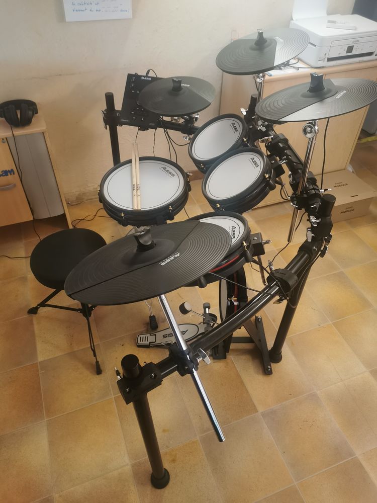 batterie neuve alesis crimson 2 900 Fr�jus (83)
