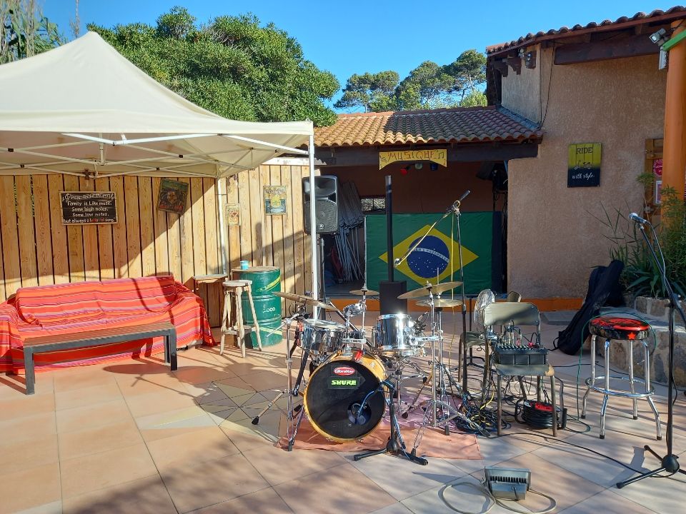 batterie de professionnel. 600 Toulon (83)