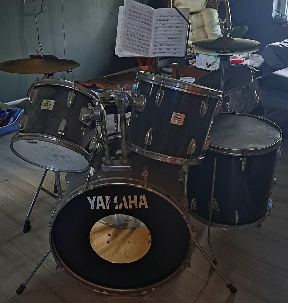 Batterie yamaha 300 L'�le-d'Elle (85)