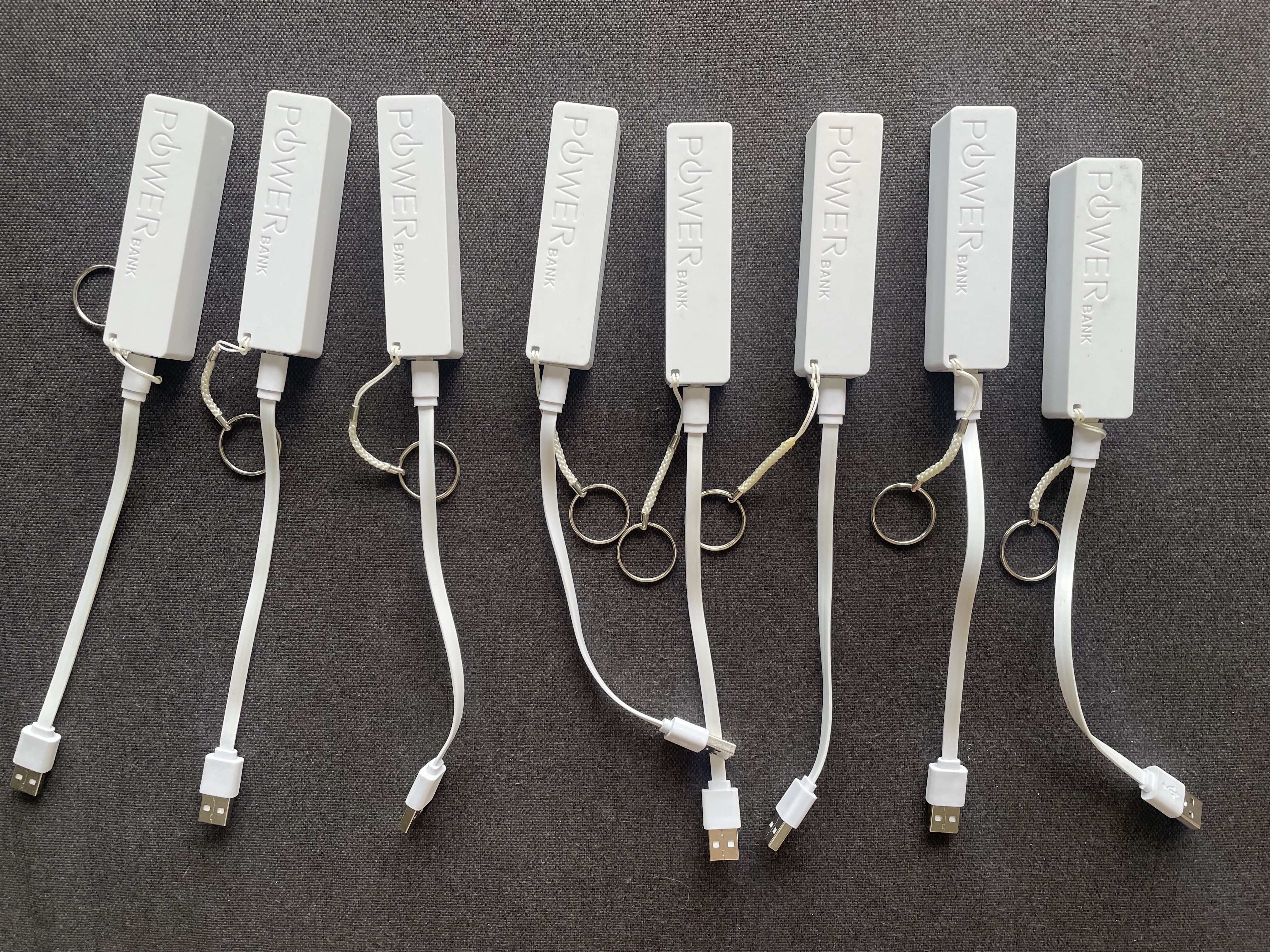 Lot de 8  Batteries Externes Power Bank 45 Paris 20 (75)