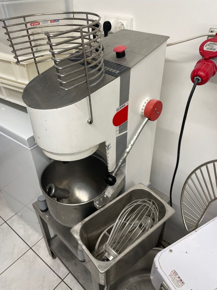 Batteur / M�langeur de boulangerie 800 Portiragnes (34)