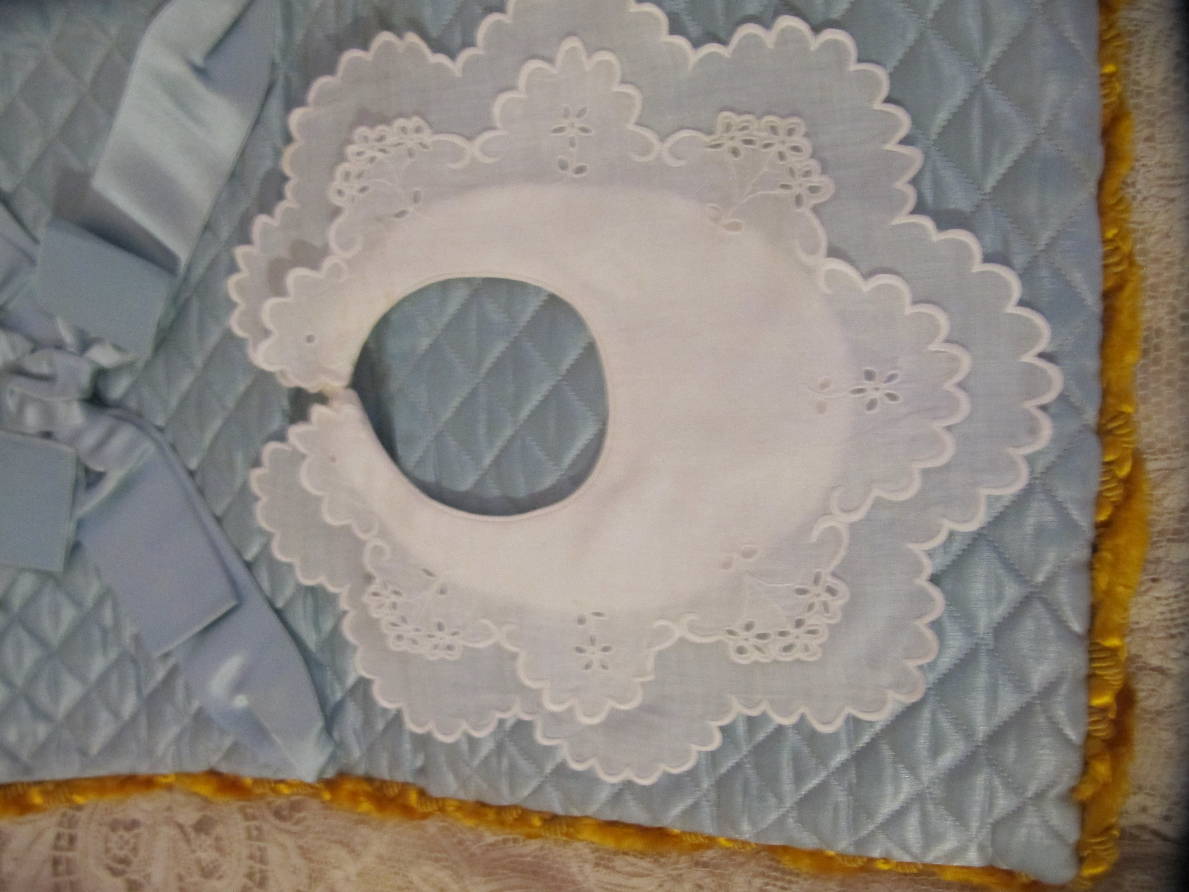 Bavoir b�b� ancien n�1
10 Paris 4 (75)