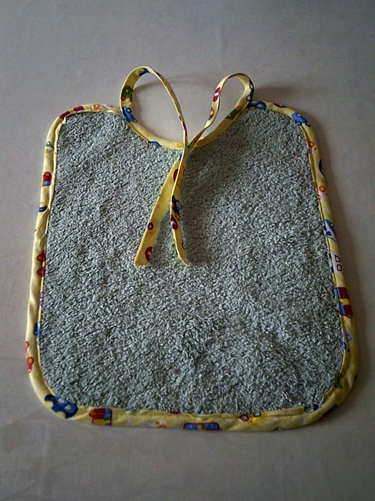 Bavoir �ponge bleu clair pour b�b�  fait main 7 Auch (32)