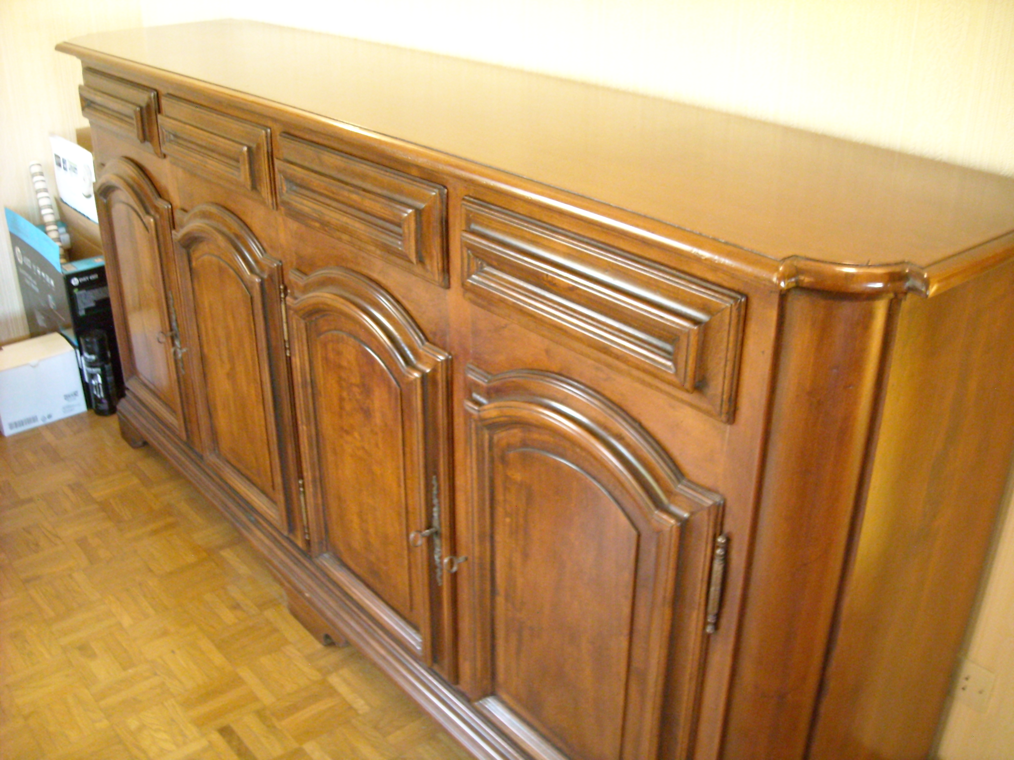 Beau bahut en ch�ne massif 4 portes + 4 tiroirs 290 Hangenbieten (67)