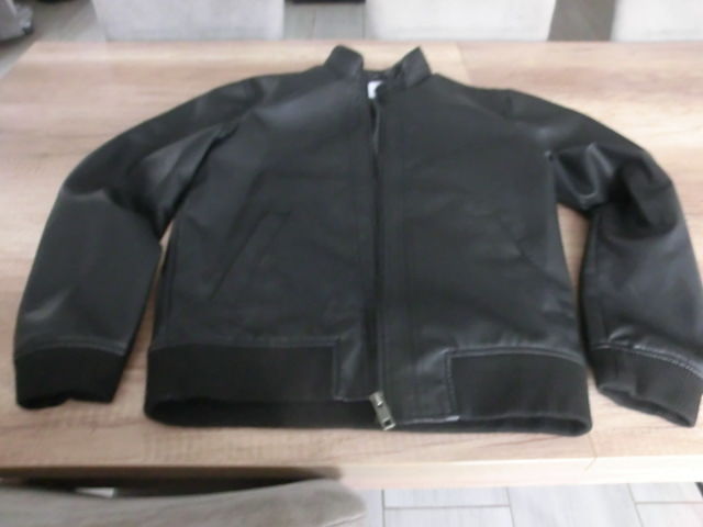  beau blouson cuir casi neuf
30 Gendreville (88)