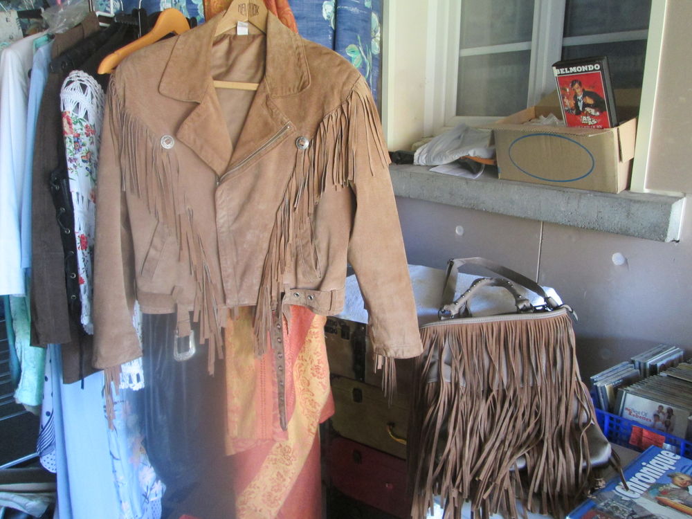 Beau blouson veste � franges cro�te de CUIR 30 La Bernerie-en-Retz (44)