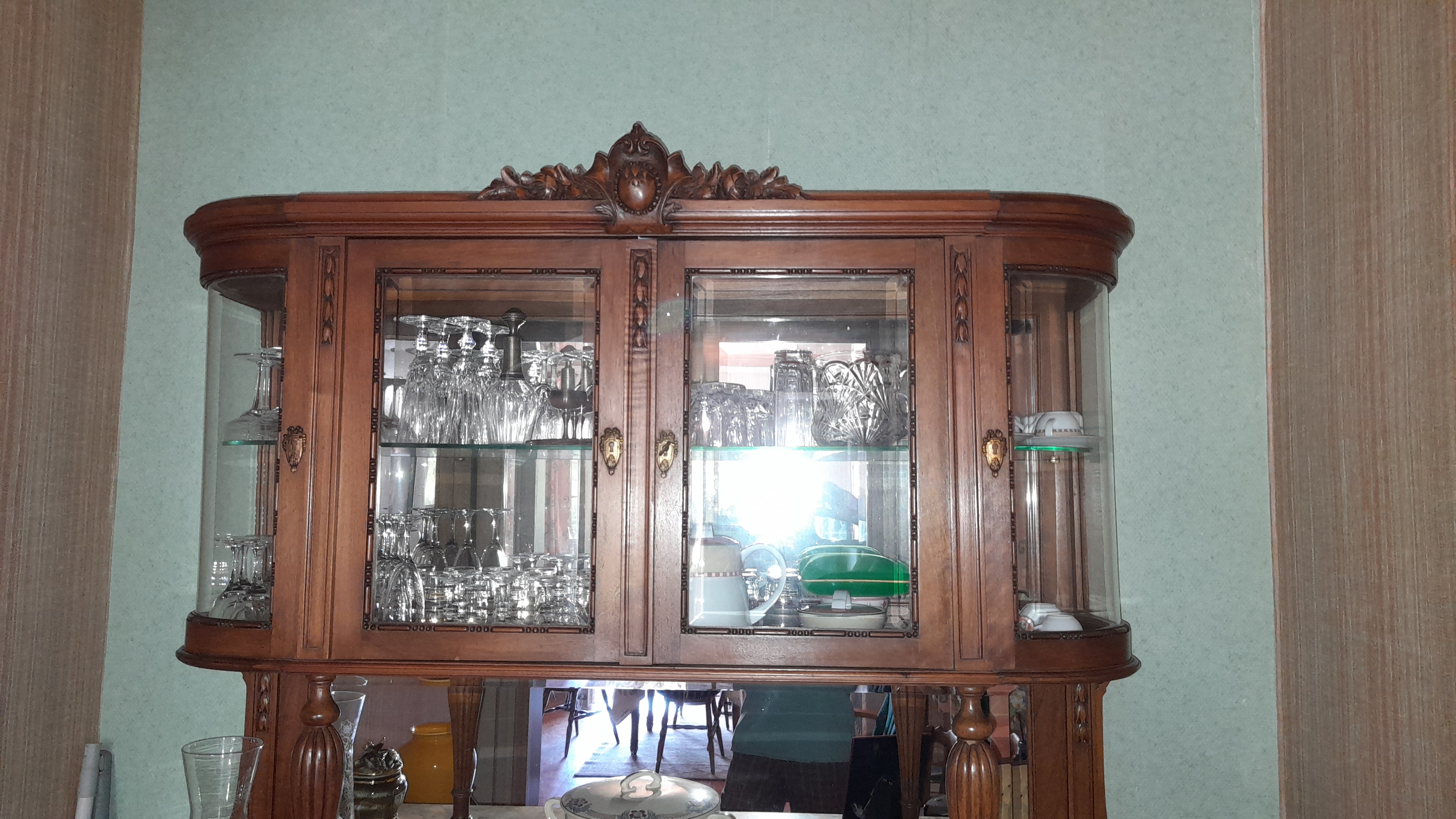 Beau buffet aquarium fin 19iem 500 La Charit�-sur-Loire (58)