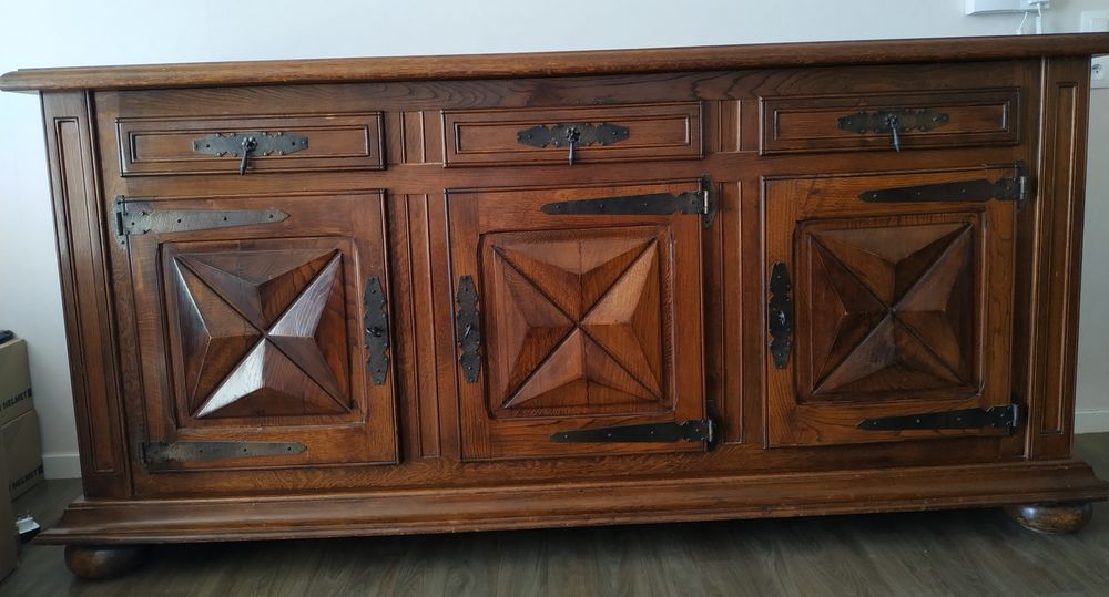 Beau Buffet Ch�ne. 190 Lyon 3 (69)