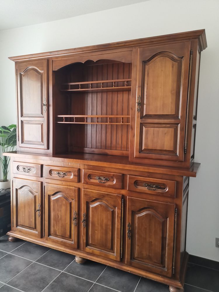 Beau buffet 110 Le Luc (83)