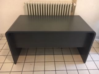 beau bureau bois , joli design , gris anthracite 235 B�gles (33)