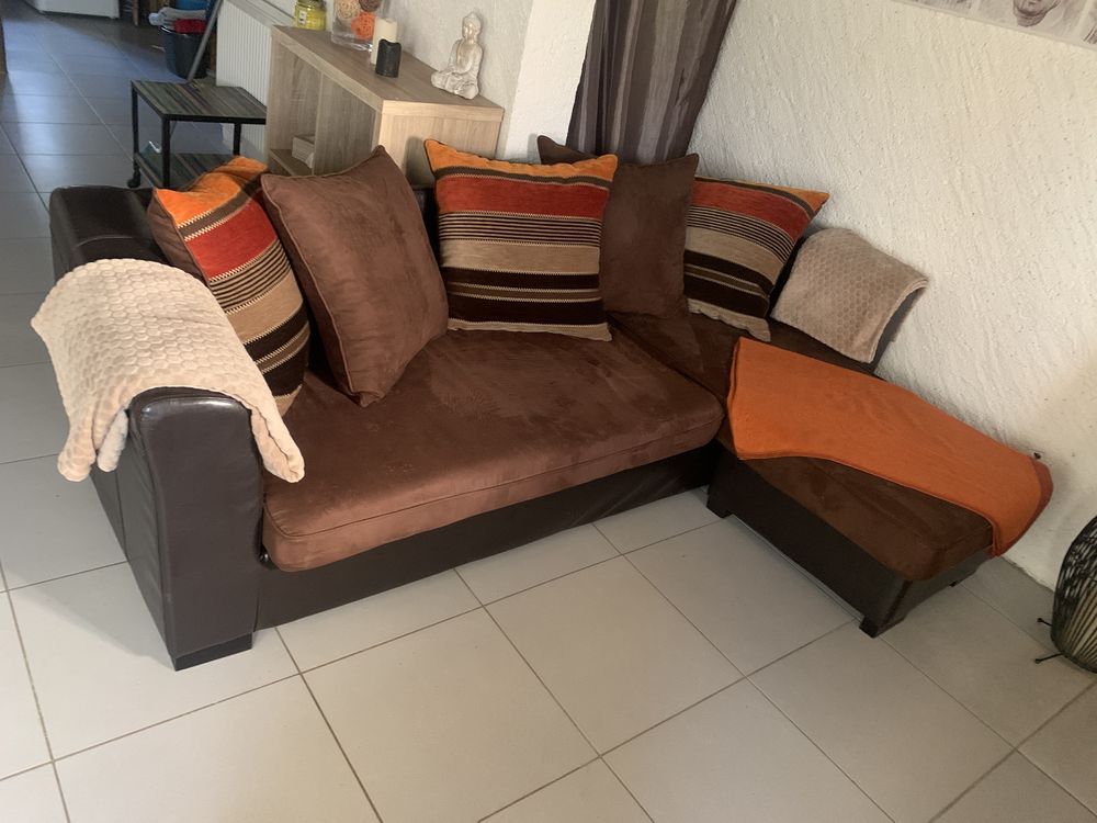 beau canap� d'angle de chez But cuir et tissus 450 Amboise (37)