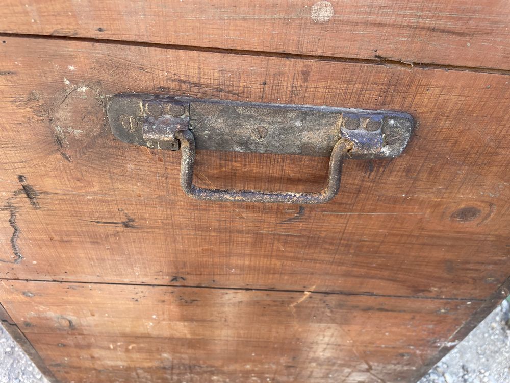 BEAU COFFRE ANCIEN 80 Verri�res-le-Buisson (91)