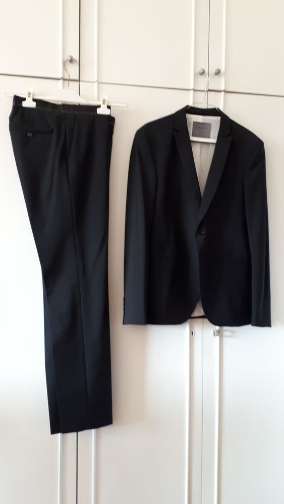 Beau costume noir ZARA MAN - 48/38 - EXCELLENT &Eacute;TAT Vêtements