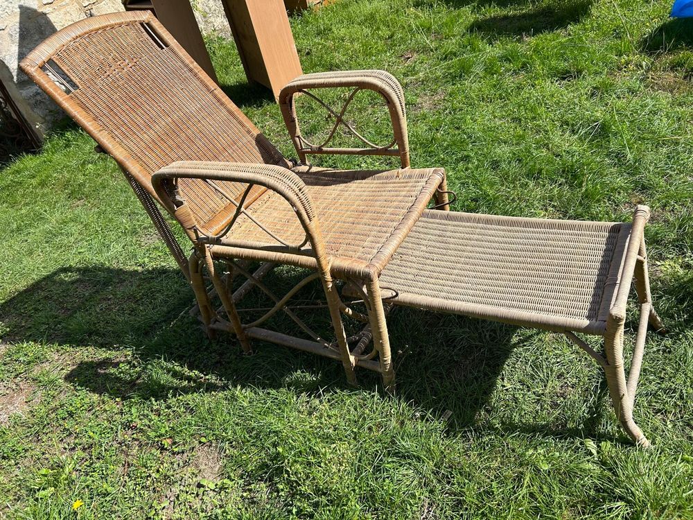 beau fauteuil,  avec repose pieds ,en rotin 250 Saumur (49)