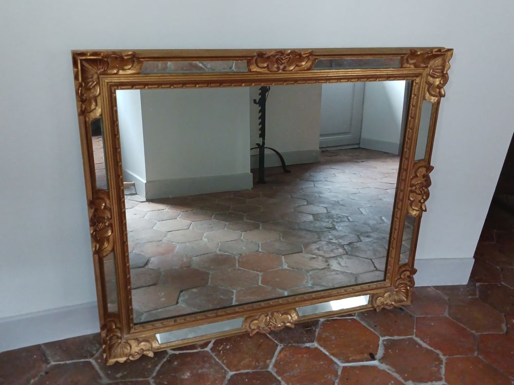 Beau miroir
0 Paris 15 (75)