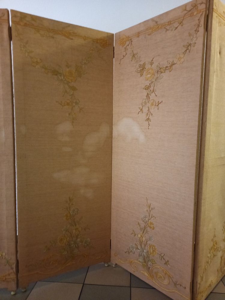 BEAU PARAVENT ANCIEN
250 Paris 17 (75)