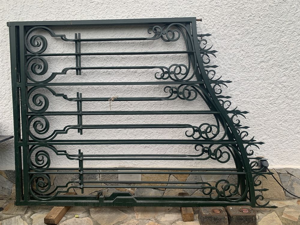 BEAU PORTAIL EN FER FORGE 3000 Seyssins (38)