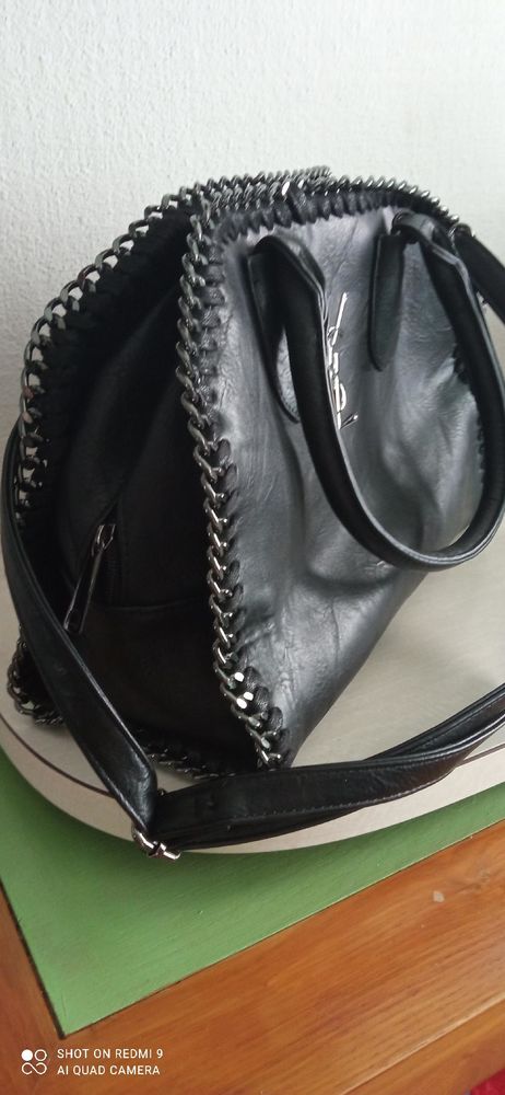 Beau sac quasi neuf   Belle id�e cadeau 15 Maclas (42)