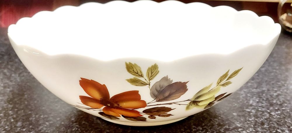 Beau saladier en verre tremp� blanc motif feuilles 8 Montigny-aux-Amognes (58)