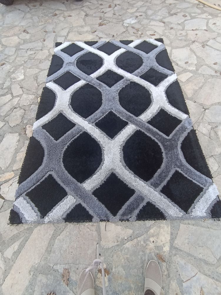 Beau tapis de salon 60 Bourg-Saint-And�ol (07)